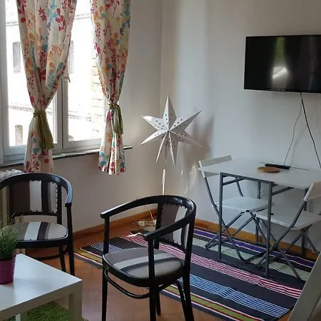 Degaulle Apartmán *